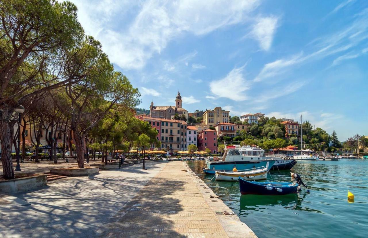 Appartamento L'Onda - 1 Via Provinciale Феццано Экстерьер фото